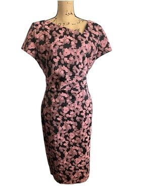 Donna Karan Size 16 Floral Sheath Dress in Pink and Black with side rousing
